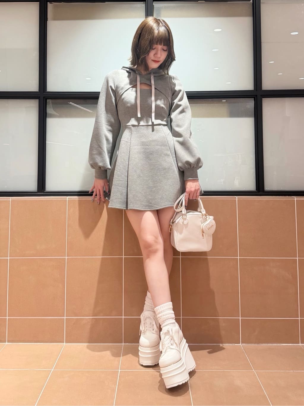 マナミさんの「ESPERANZA｜超厚底ボリュームスニーカー」を使ったコーディネート