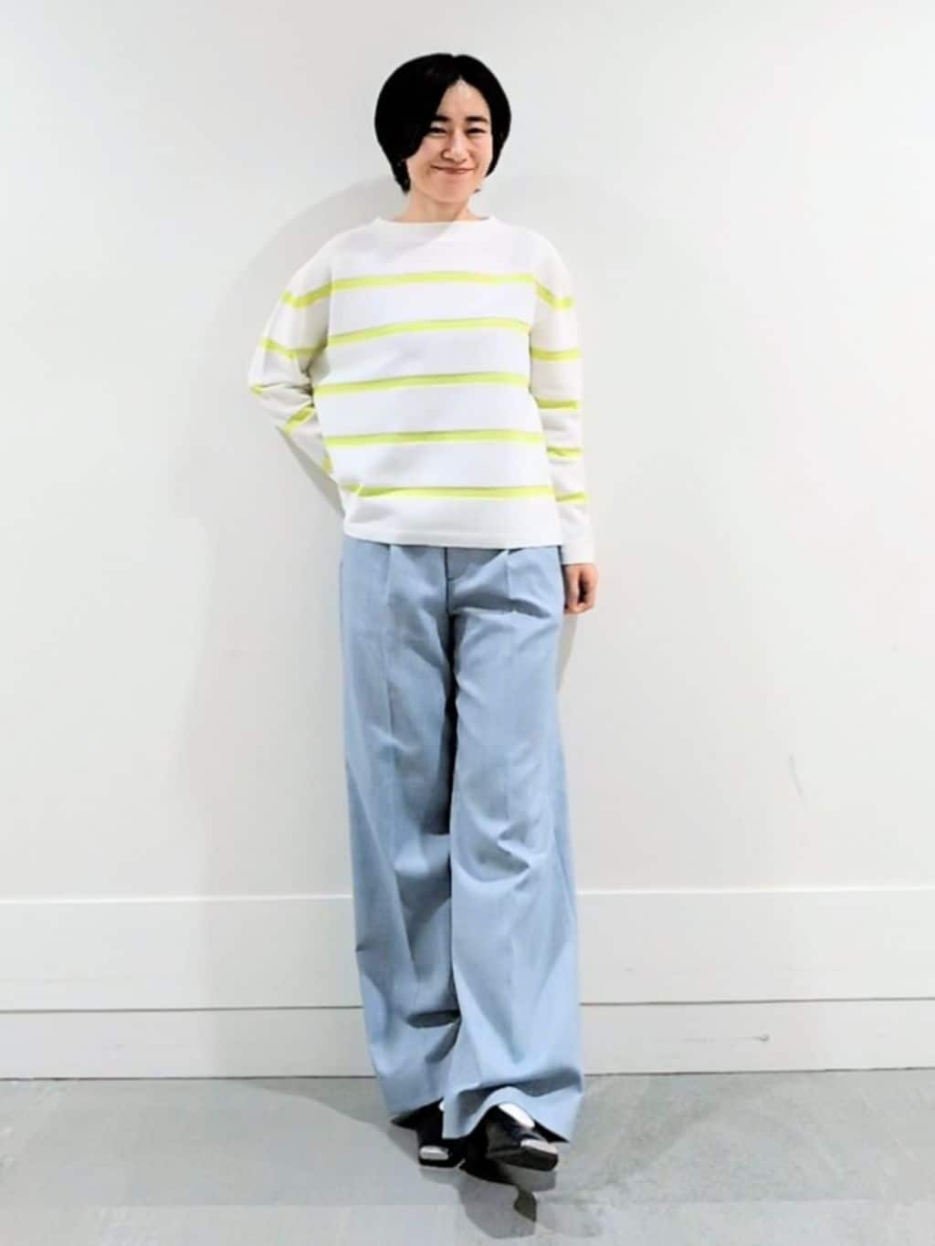 ミズタさんの「UNTITLED｜◆【ゆったり/洗える】クロップドニットプルオーバー」を使ったコーディネート