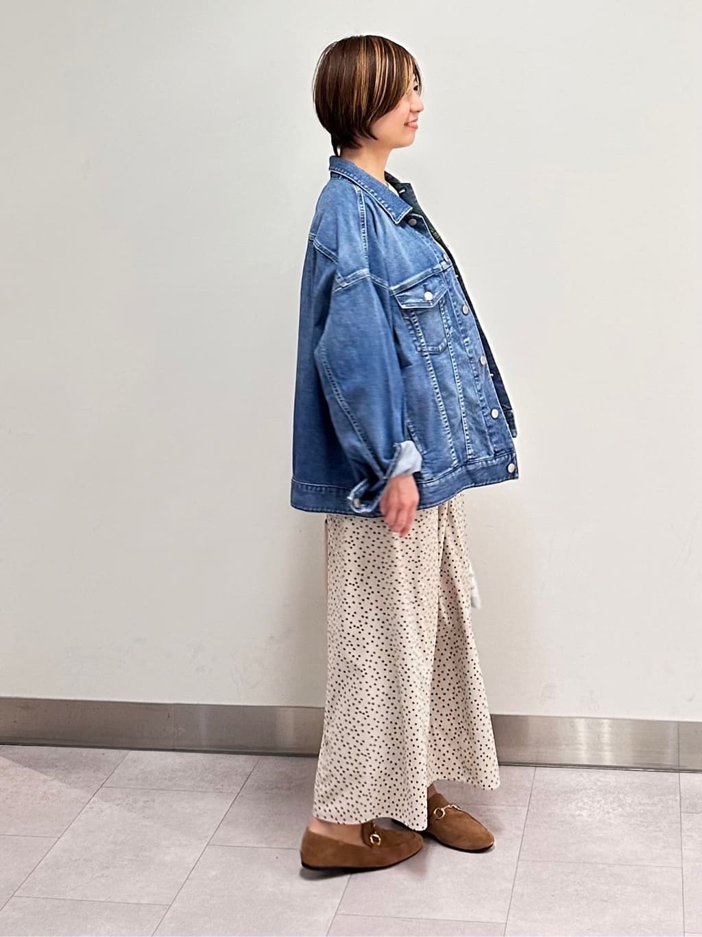 みなこさんの「UNTITLED｜【洗える/清涼感】袖スリットニットプルオーバー」を使ったコーディネート