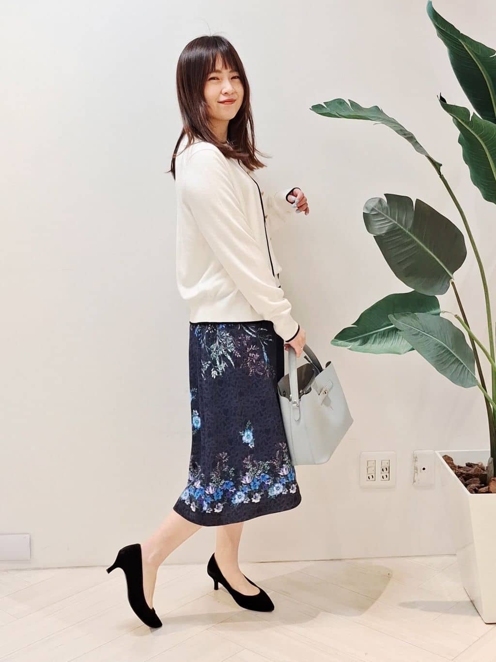 YuKaRiさんの「UNTITLED｜【アンサンブル可/洗える】ウォームスパン カーディガン」を使ったコーディネート