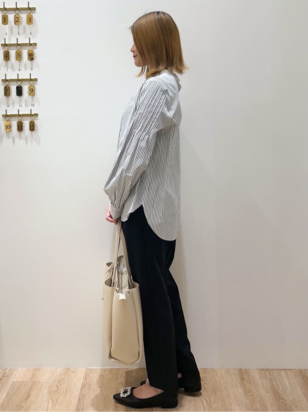 suzukaさんの「OPAQUE.CLIP｜《通勤対応》袖タックボリュームブラウス【洗濯機OK】」を使ったコーディネート