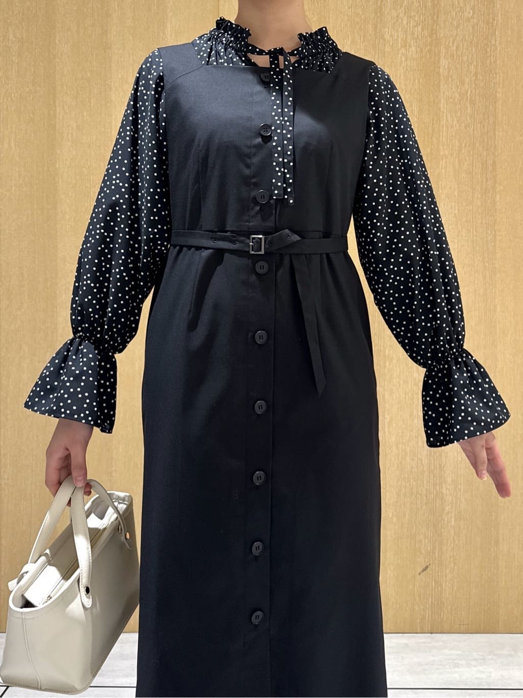 nanaさんの「UNTITLED｜【洗える】スクエアネックジャンパースカート」を使ったコーディネート