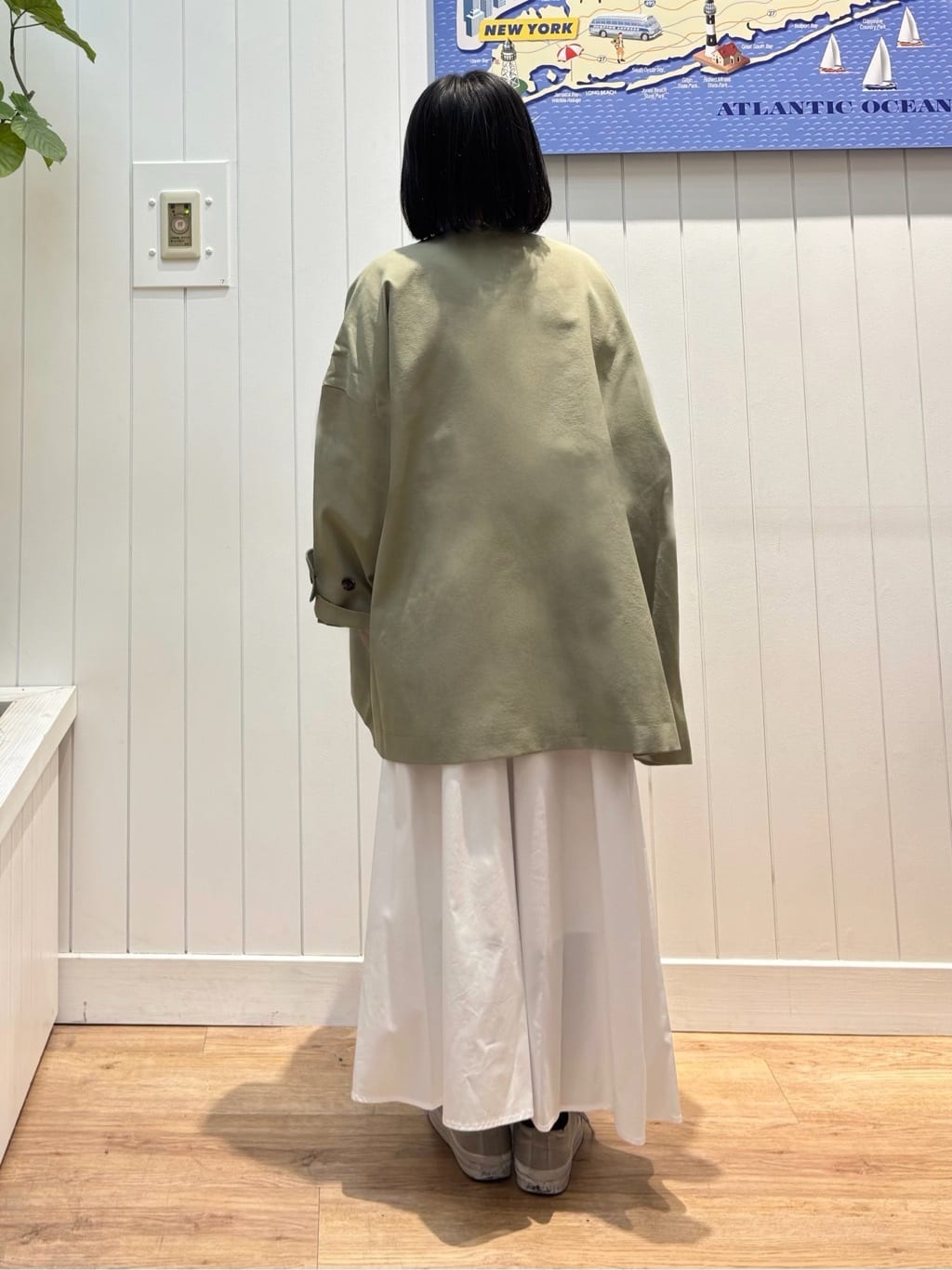 OKADAさんの「Dessin｜【花粉ガード/撥水加工/洗える】クルーネックスプリングコート」を使ったコーディネート
