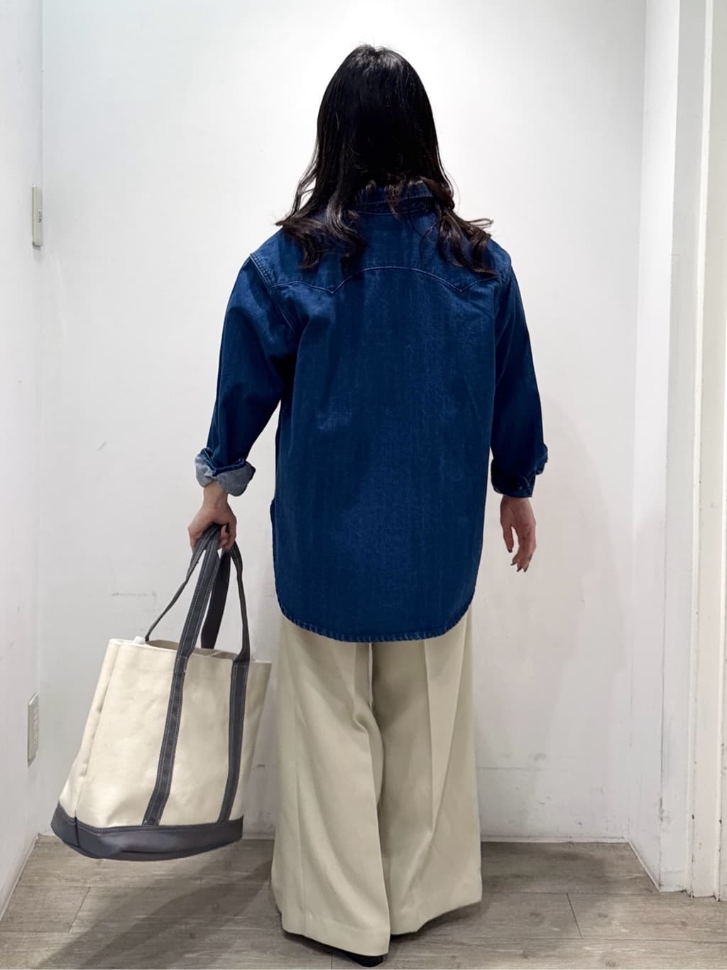 yuicciさんの「OPAQUE.CLIP｜【Lee別注】ウエスタンシャツデニムジャケット【洗濯機OK】」を使ったコーディネート