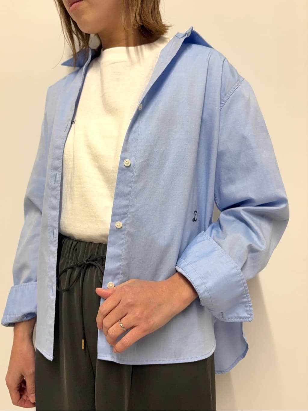 Nishijimaさんの「DRESSTERIOR｜【通勤用/ウォッシャブル】オックスフォードシャツ」を使ったコーディネート