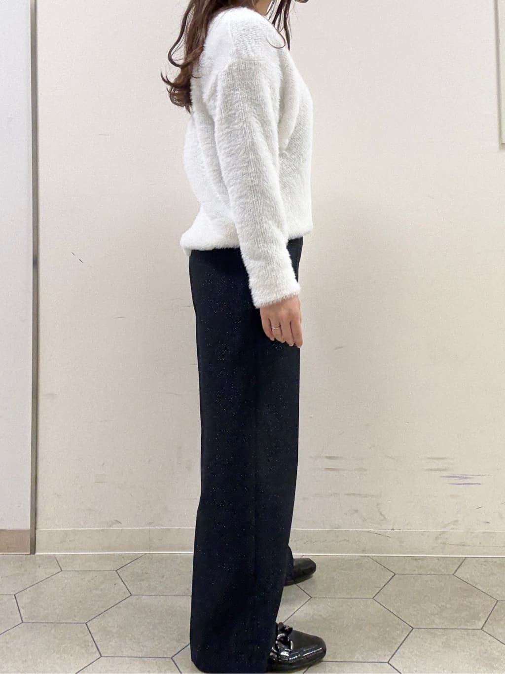 kahoさんの「INDIVI｜【洗える】エアリーシャギートップス」を使ったコーディネート
