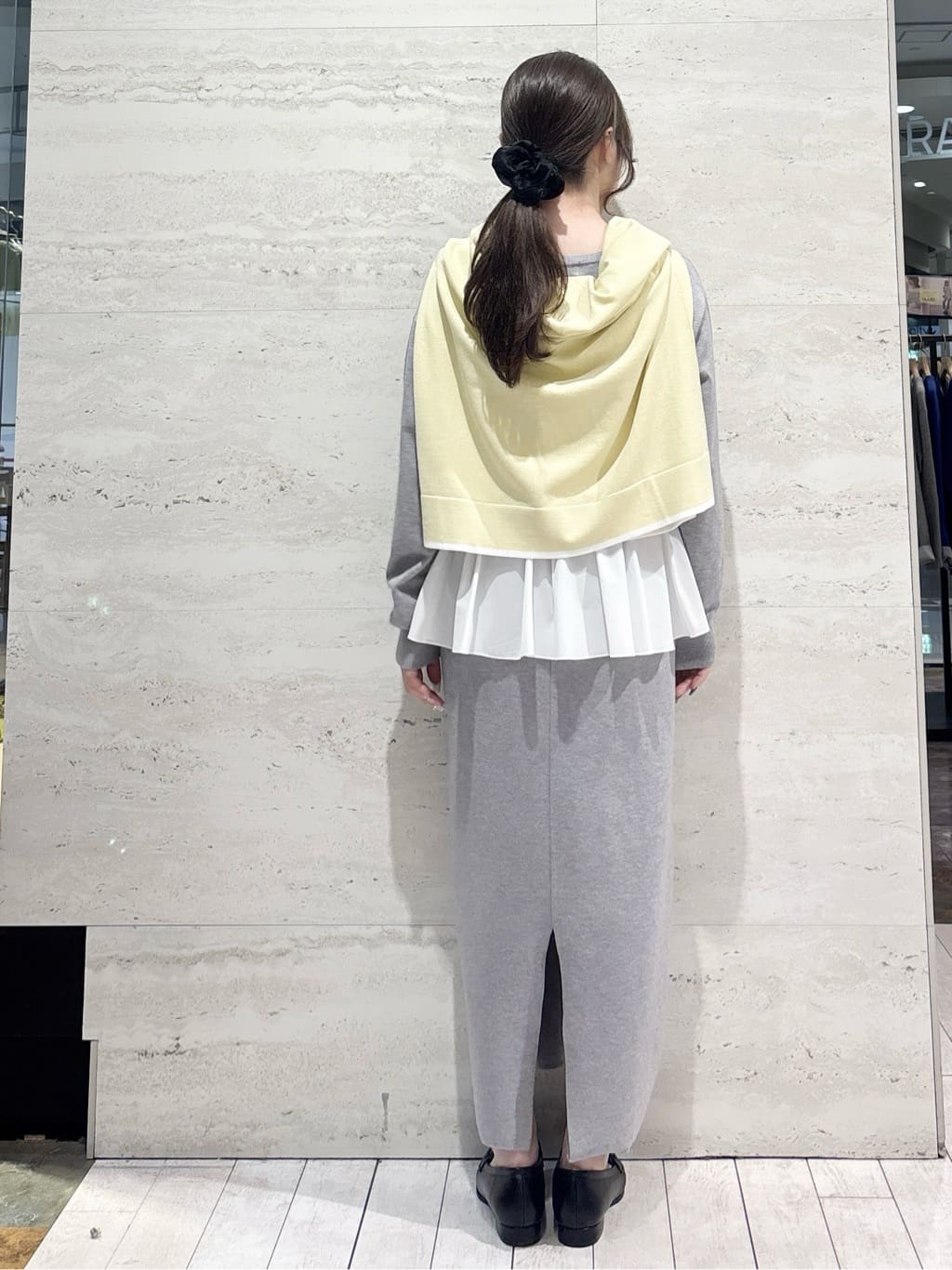 かほさんの「OPAQUE.CLIP｜ペプラムドッキングニットワンピース【洗濯機OK】」を使ったコーディネート