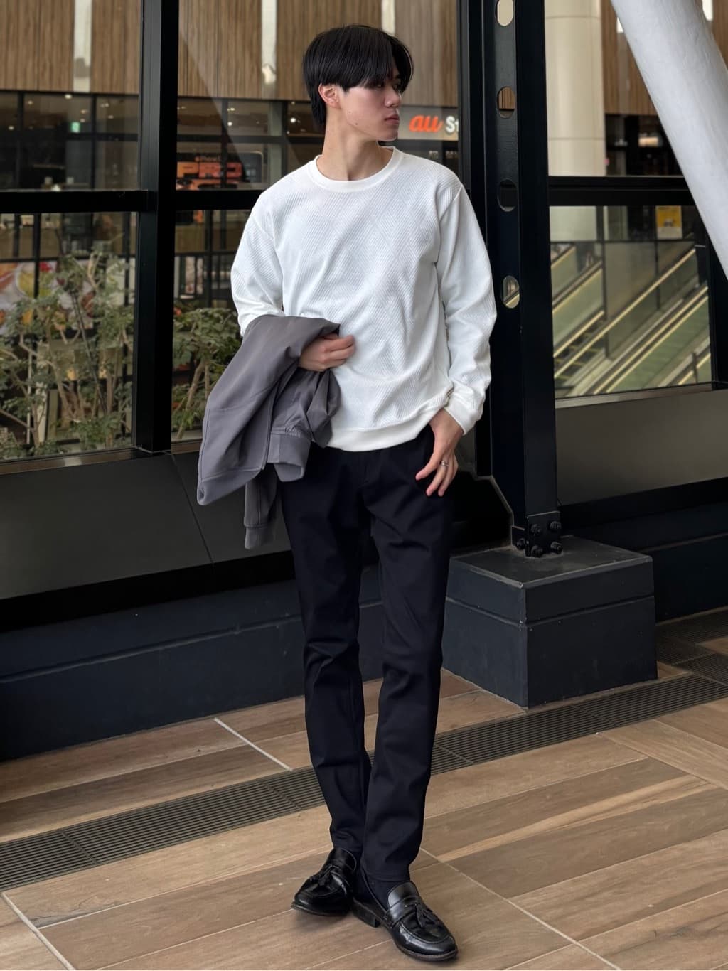 うらしーさんの「THE SHOP TK｜FLEX LINE ストレッチリブブルゾン　ストレッチ/防シワ/マシンウォッシャブル/セットアップ可」を使ったコーディネート