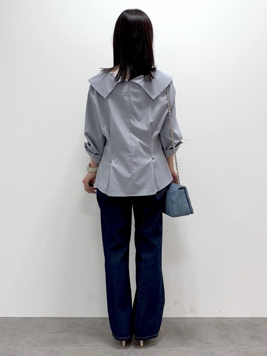 kozuさんの「index｜カシュクールタックシャツ【洗濯機OK／ストレッチ】」を使ったコーディネート