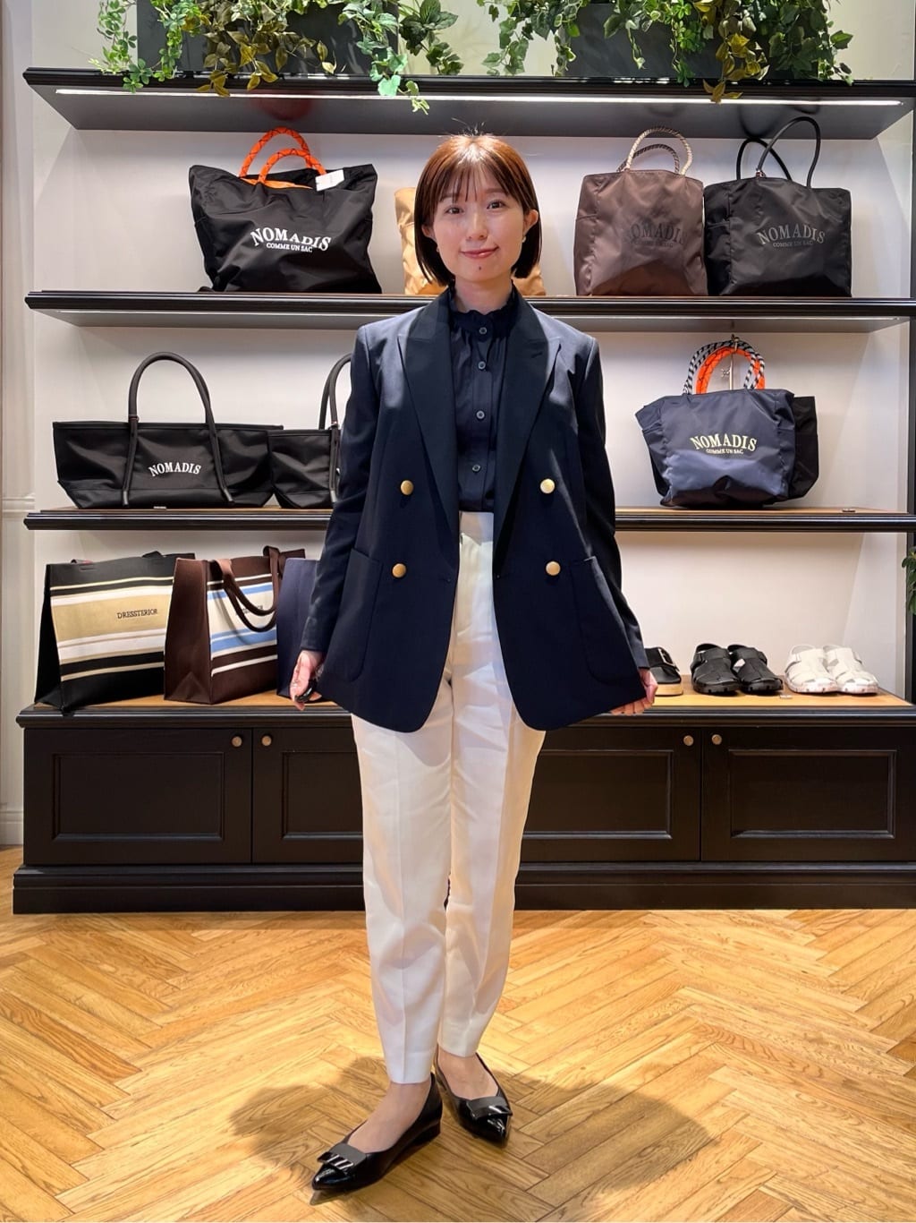 つじ まこさんの「DRESSTERIOR｜【ウォッシャブル/通勤】スタンドフリル ブラウス」を使ったコーディネート