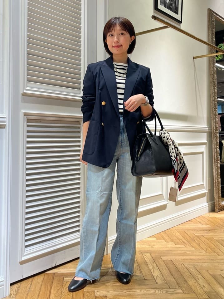 つじ まこさんの「DRESSTERIOR｜コンフォート ダブルブレザー」を使ったコーディネート