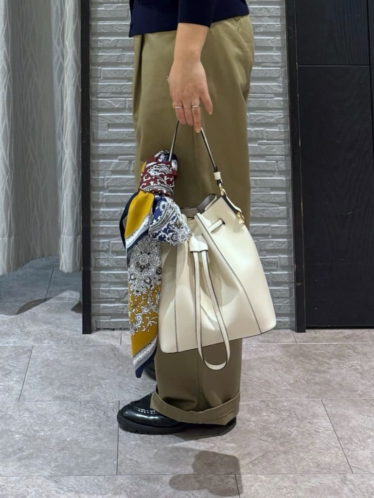 chさんの「THE SHOP TK｜【POLO BCS 別注】ケーブルカーディガン」を使ったコーディネート