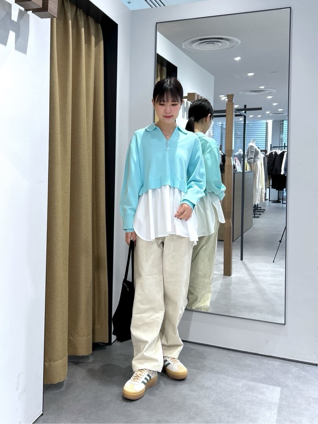 Renoさんの「INDIVI｜ペプラムドッキングニット」を使ったコーディネート