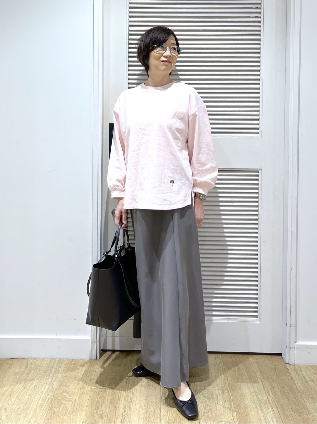 Miyazakiさんの「Dessin｜【360度可愛い・洗える】バックヘンリーカットソー」を使ったコーディネート