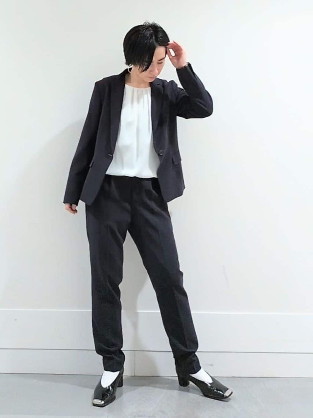 ミズタさんの「UNTITLED｜【透けにくい/ウエストイン見え】タックブラウス」を使ったコーディネート