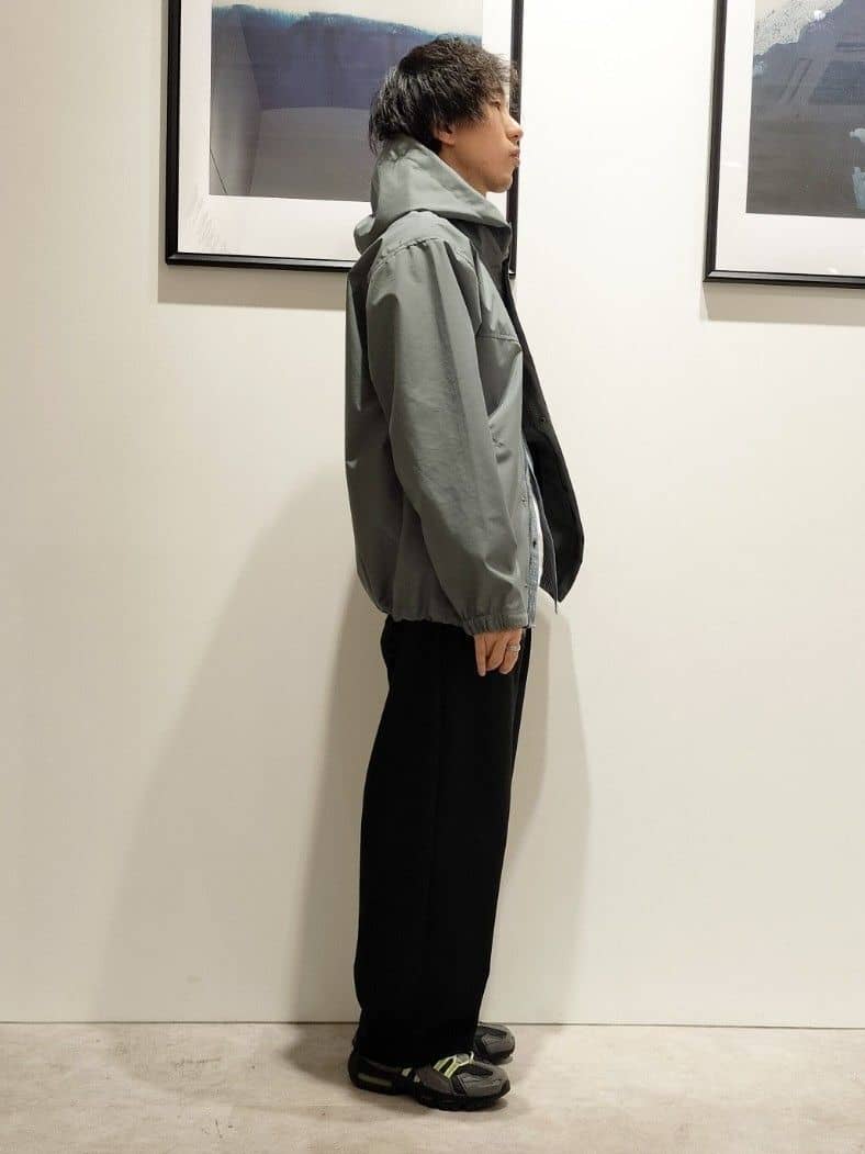 takutoさんの「THE SHOP TK｜【季節の変わり目に最適】ナイロンマウンテンパーカ  防風/洗濯機OK」を使ったコーディネート