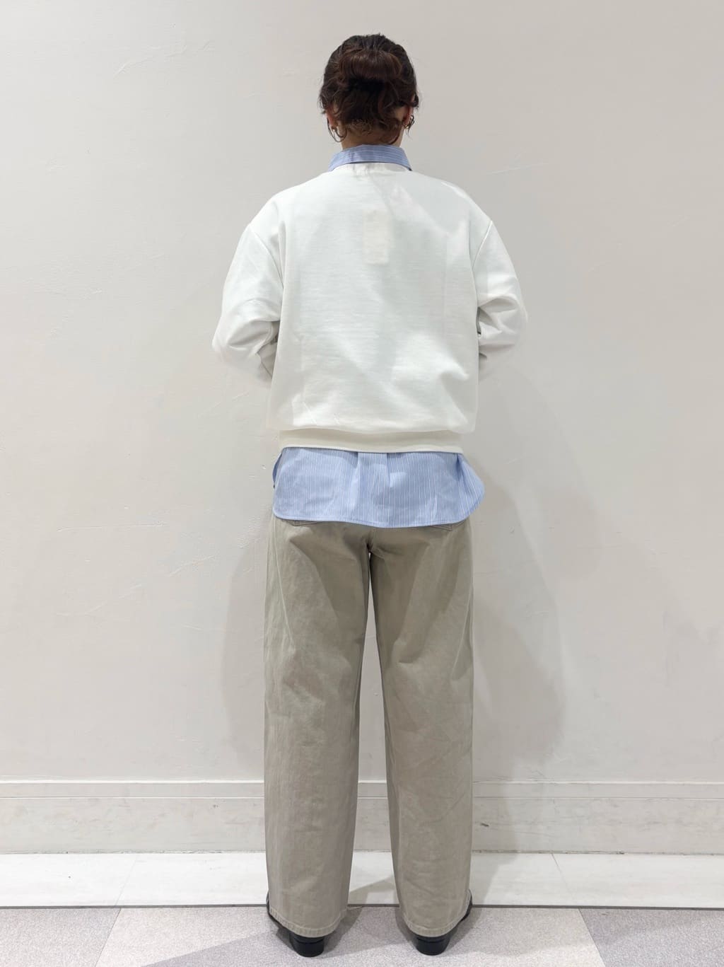 ちえさんの「OPAQUE.CLIP｜ロゴ刺繍裏毛トップス【洗濯機OK】」を使ったコーディネート