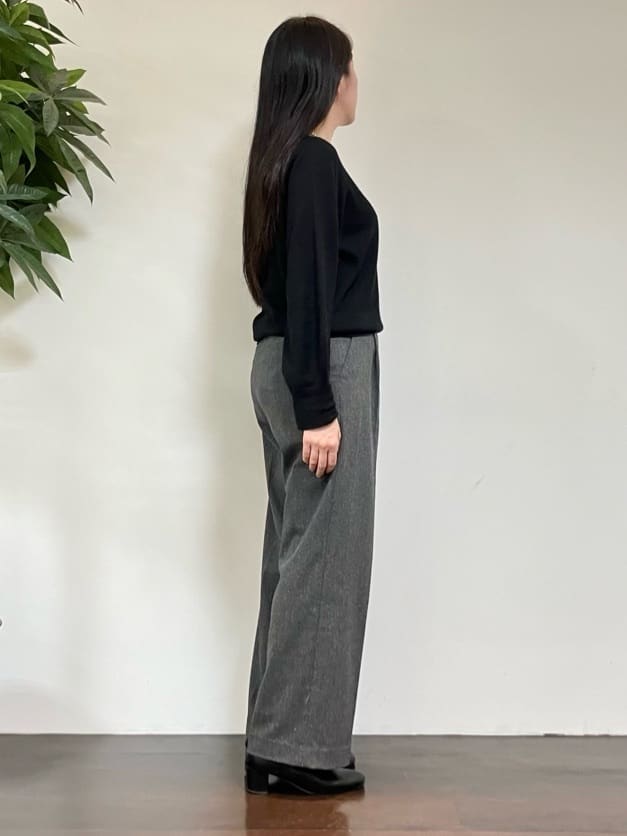 カレンさんの「UNTITLED｜【8色展開／コンパクト丈】レーヨン混 コクーンニット」を使ったコーディネート