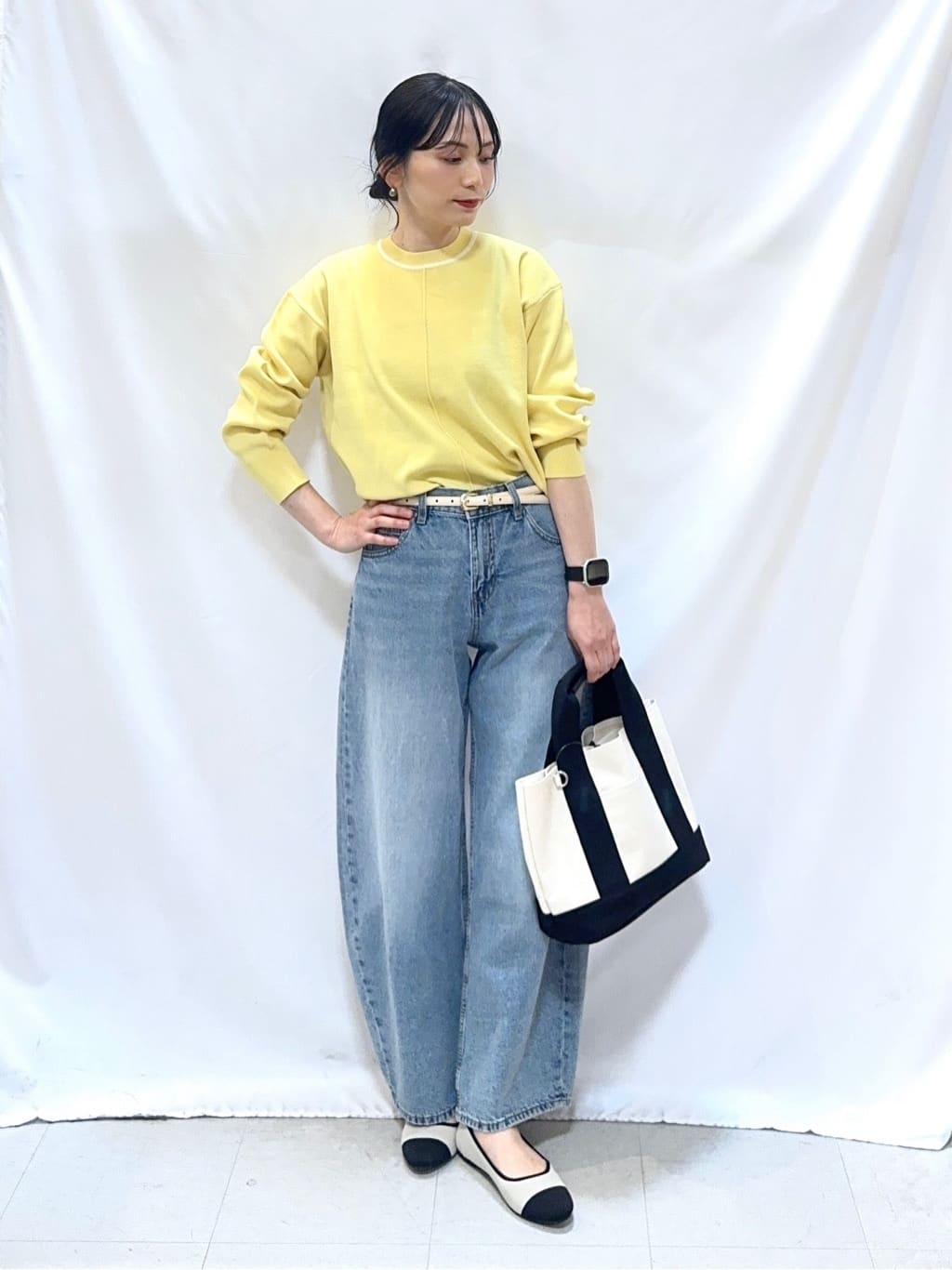 𝐇𝐢𝐫𝐨𝐦𝐢さんの「SHOO･LA･RUE｜【洗濯機可/S-LL】軽やかなパイピングがポイント スウェットライクニット」を使ったコーディネート
