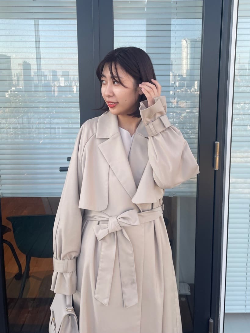 abeさんの「Couture brooch｜【ハレの日・通勤】レース袖タックフレアワンピース」を使ったコーディネート