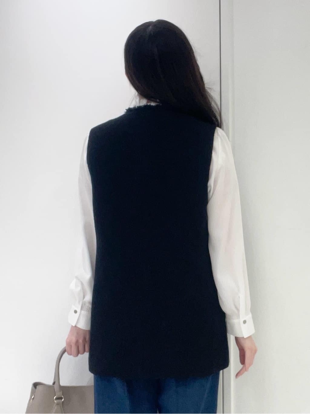 moeさんの「UNTITLED｜【オンオフ使える】スラブツイード ジレ」を使ったコーディネート