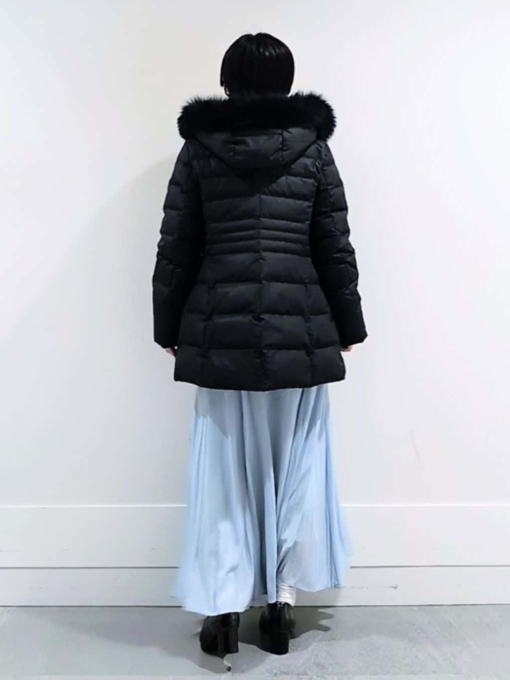 ミズタさんの「UNTITLED｜【はっ水機能/フード取り外し可】ミディダウンコート」を使ったコーディネート