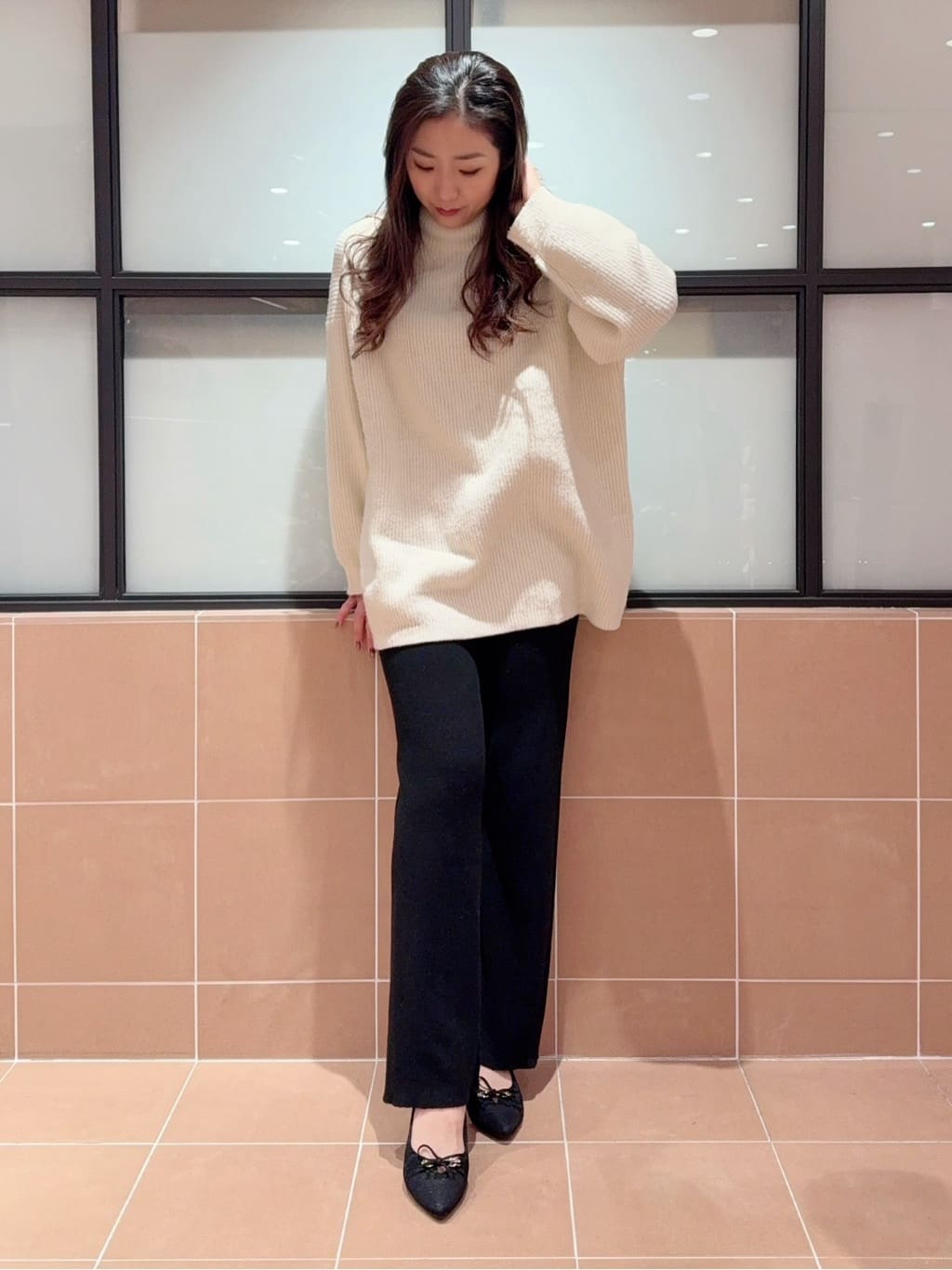 kaoriさんの「ESPERANZA｜ビジューリボンポインテッドパンプス」を使ったコーディネート