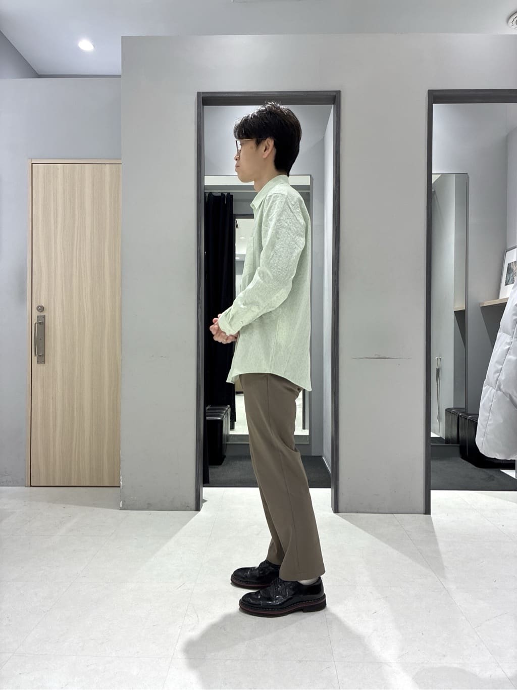 わいずみさんの「TAKEO KIKUCHI｜畦編みチェック ニットカーディガン」を使ったコーディネート