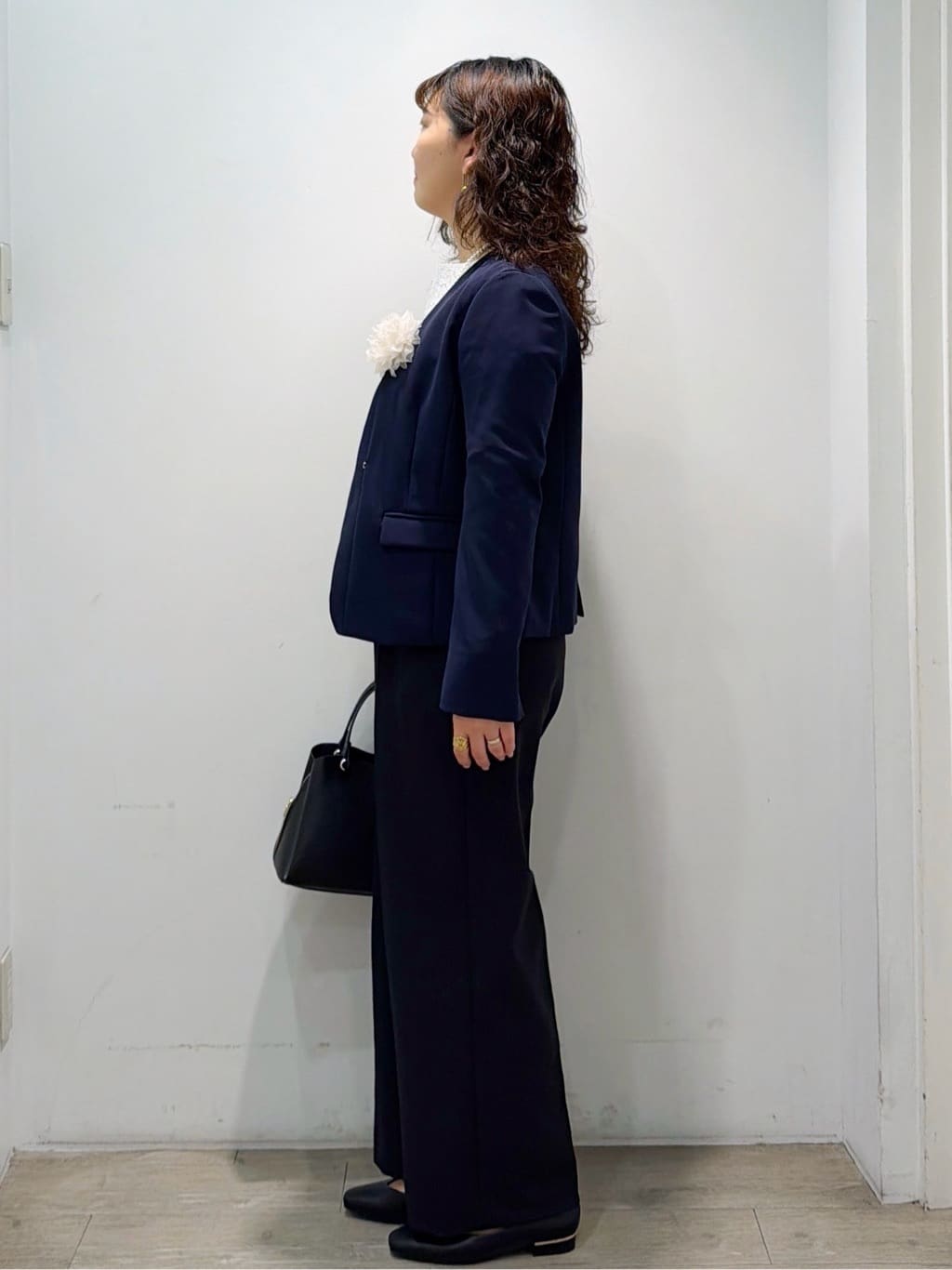 sumicaさんの「OPAQUE.CLIP｜《通勤対応》レースブラウス【洗濯機OK】」を使ったコーディネート