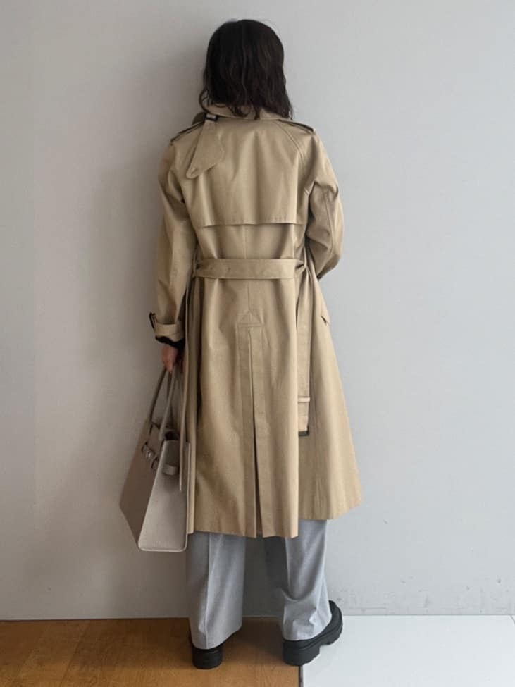 misaさんの「DRESSTERIOR｜◆【撥水/透湿素材】コットンギャバジントレンチコート」を使ったコーディネート