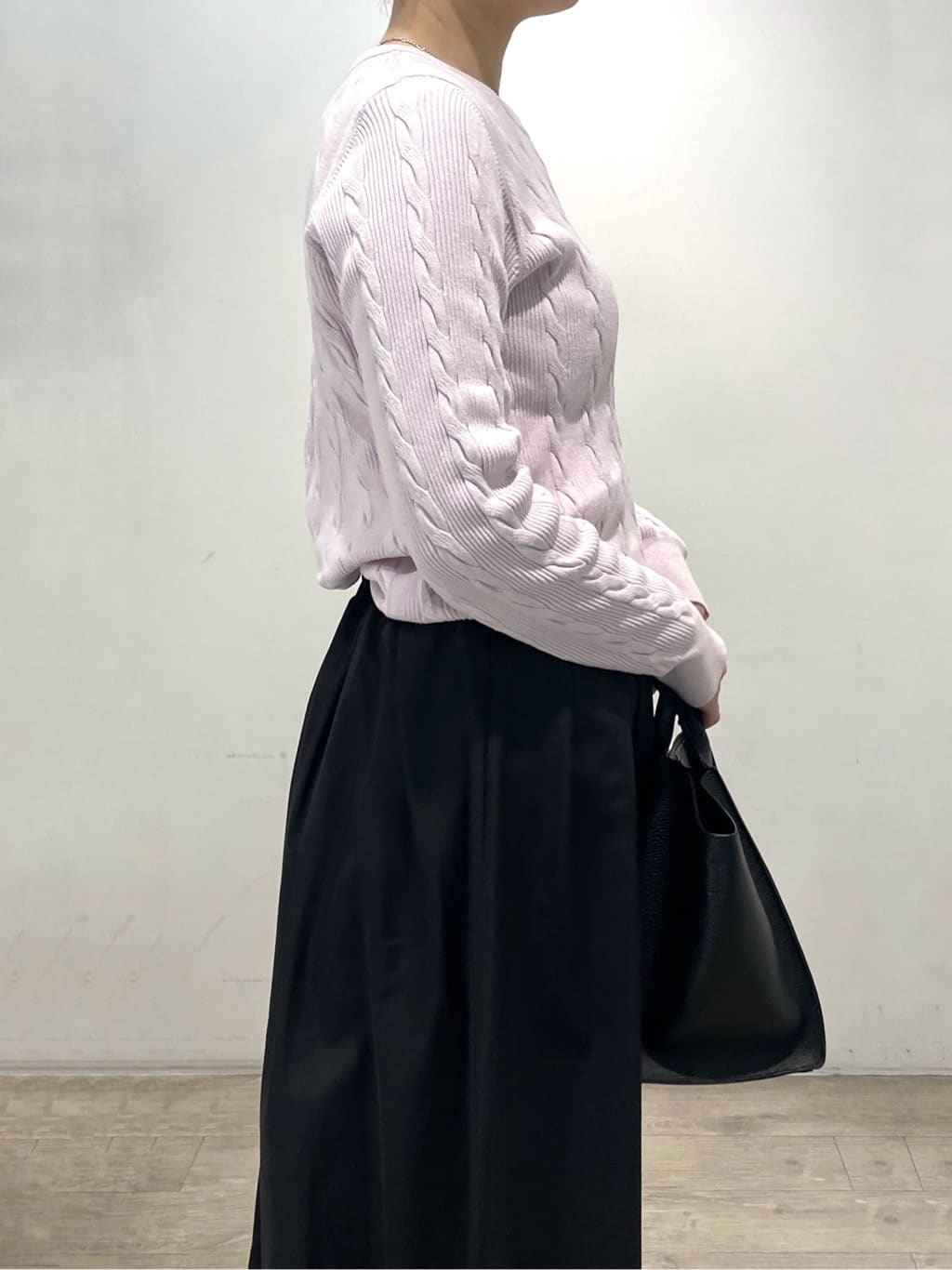 tomokoさんの「OPAQUE.CLIP｜ケーブル編みニット【洗濯機OK】」を使ったコーディネート