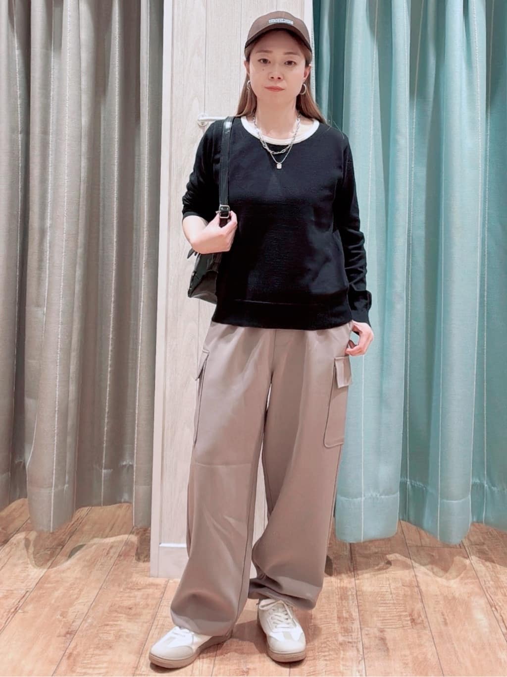 なみぞうさんの「SHOO･LA･RUE｜【洗濯機可/S-LL/2WAY】こなれたカジュアルスタイルに イージーカーゴパンツ」を使ったコーディネート