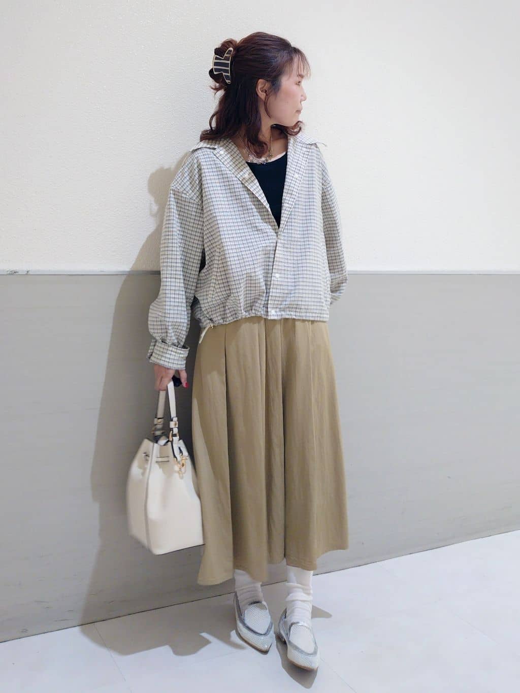 maruさんの「THE SHOP TK｜ショート丈シャツブルゾン」を使ったコーディネート