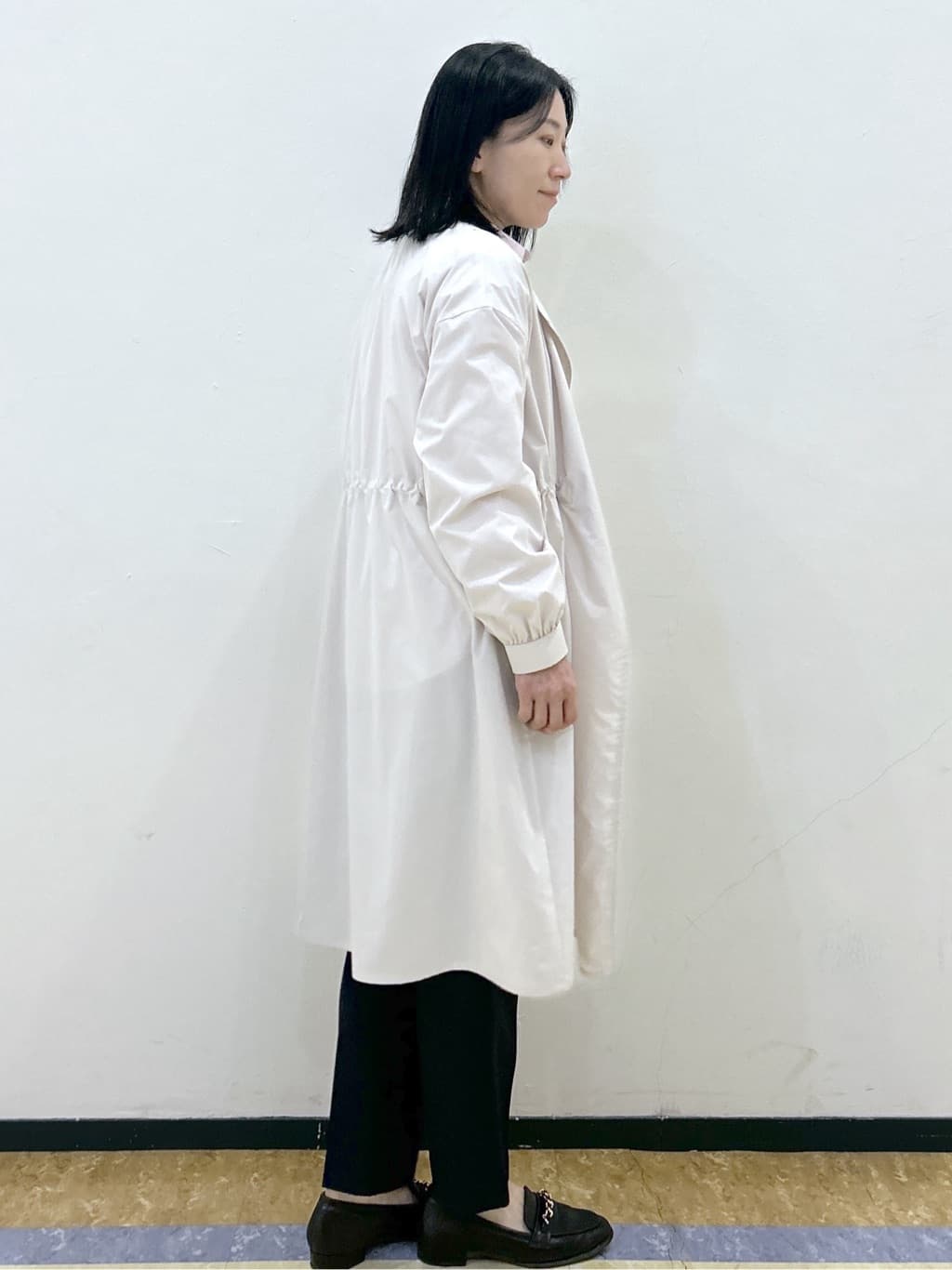 su.さんの「index｜ヴィンテージクロスノーカラーロングコート【洗濯機OK／ストレッチ／イージーアイロン】」を使ったコーディネート