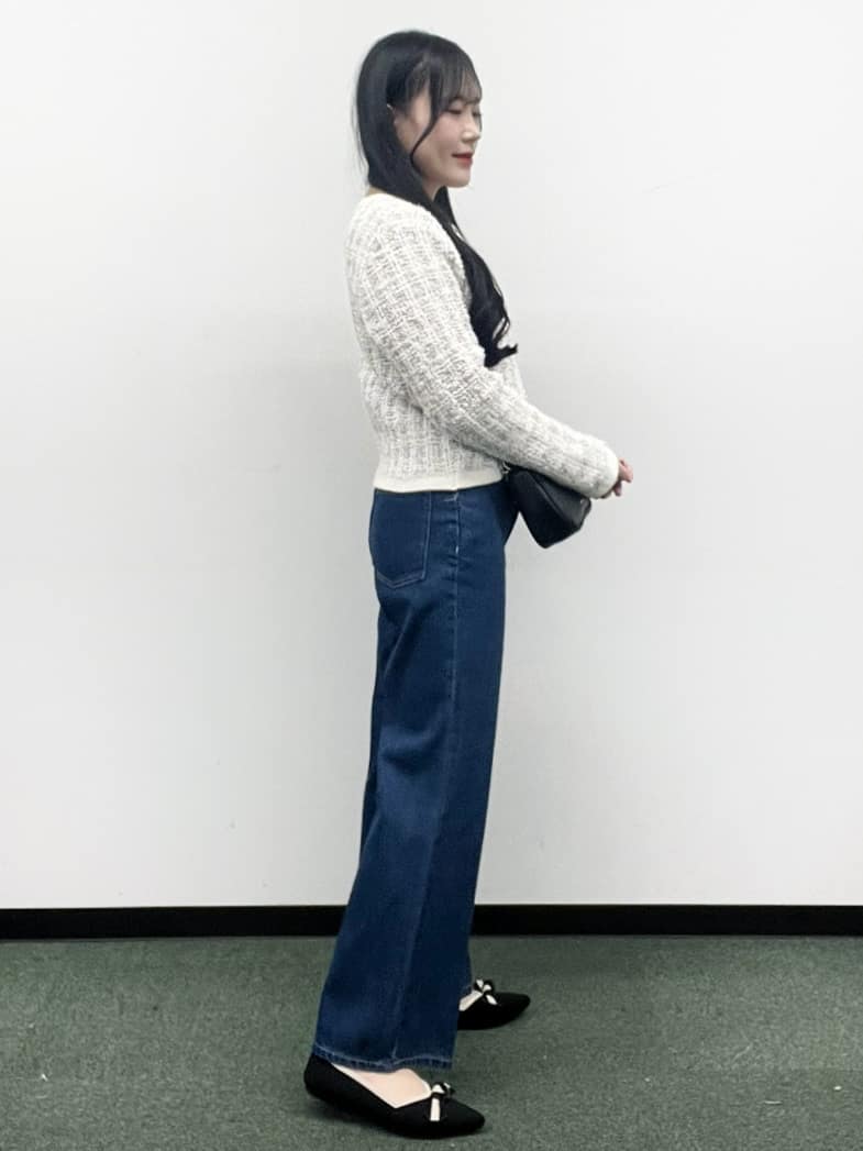 Hitomiさんの「index｜ファンシーヤーントリミングカーディガン【洗濯機OK】」を使ったコーディネート