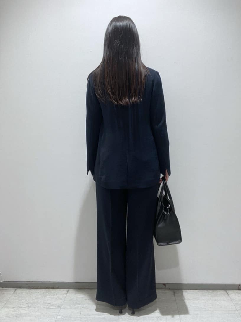 meiさんの「INDIVI｜【2WAY／洗える】ラメストライプ コットン混シャツ」を使ったコーディネート