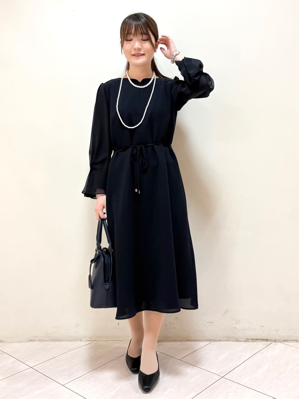 mikiさんの「Reflect｜【フォーマル／入卒／付属リボン付き】スリーブデザインジョーゼットワンピース」を使ったコーディネート