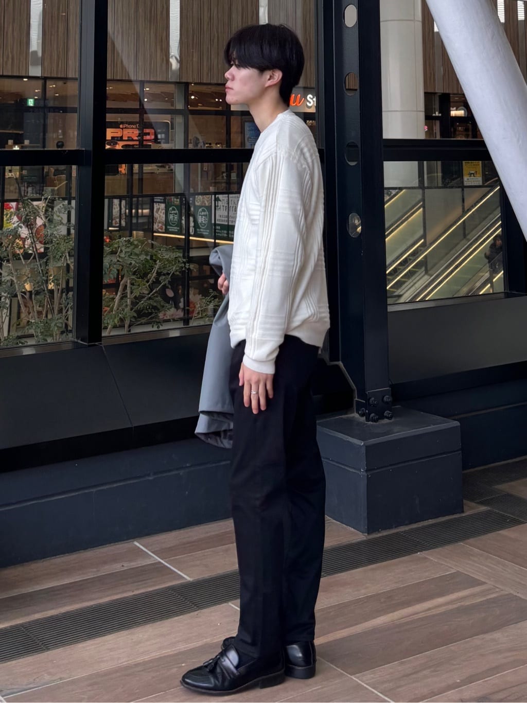 うらしーさんの「THE SHOP TK｜【季節の変わり目に最適】ナイロンマウンテンパーカ  防風/洗濯機OK」を使ったコーディネート