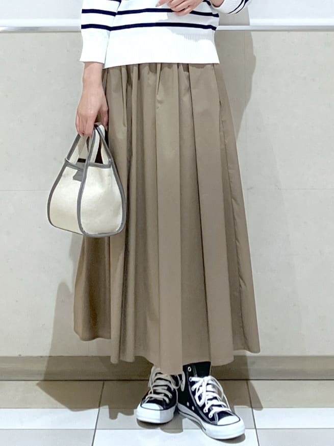 eriko さんの「Dessin｜【洗える】コットンVネックニット」を使ったコーディネート