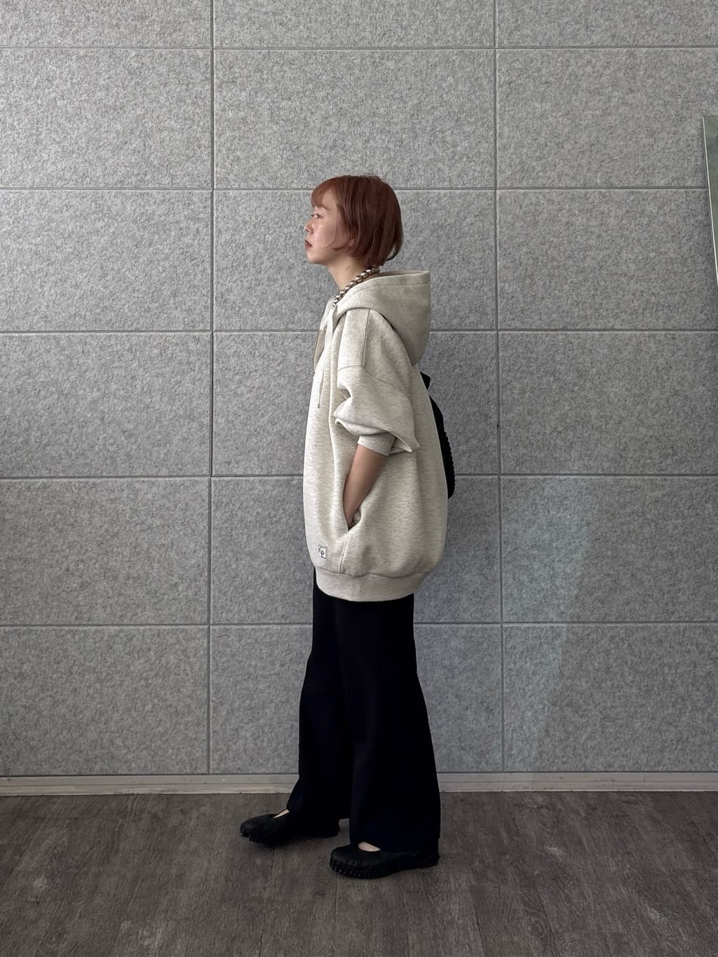 mikuさんの「INDIVI｜Timeless｜ストレートフレアパンツ」を使ったコーディネート