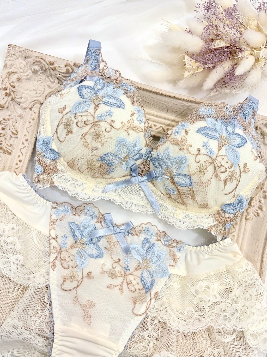 Rieさんの「Risa Magli｜シュテファニ リボンショーツ」を使ったコーディネート