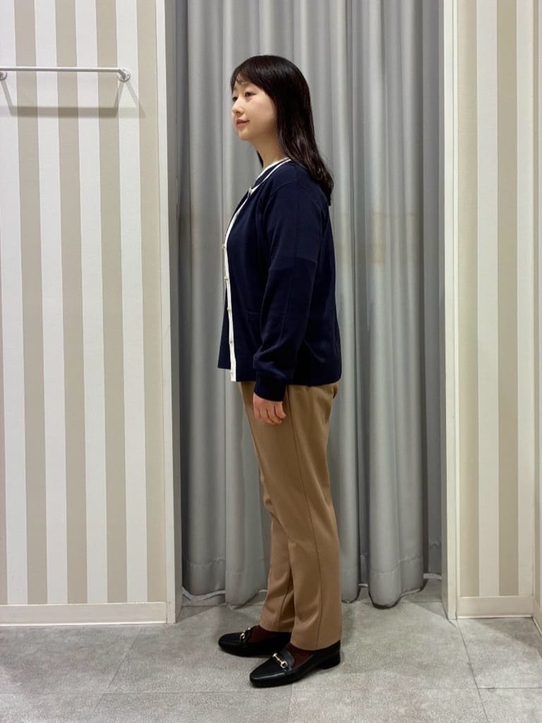 vanseさんの「SHOO･LA･RUE｜【洗濯機可/S-LL/アンサンブル可】すっきりと好印象 配色クルーネックニット」を使ったコーディネート