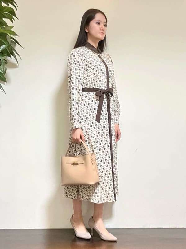 カレンさんの「UNTITLED｜【ウエストリボン/前開きボタン/レトロモダン】チェーン柄フレアワンピース」を使ったコーディネート