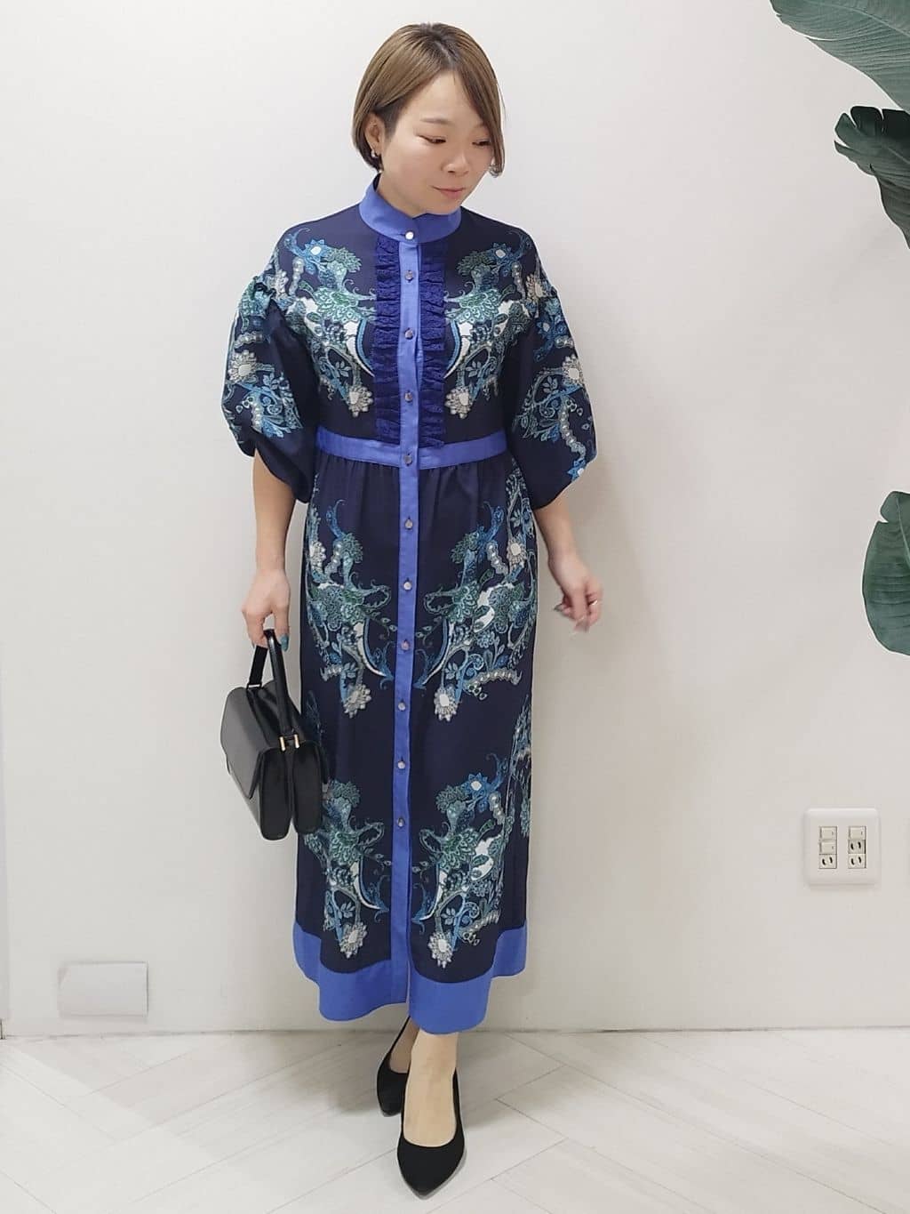 s u g iさんの「UNTITLED｜【COLLECTION LINE】オリエンタルパネル柄ワンピース」を使ったコーディネート