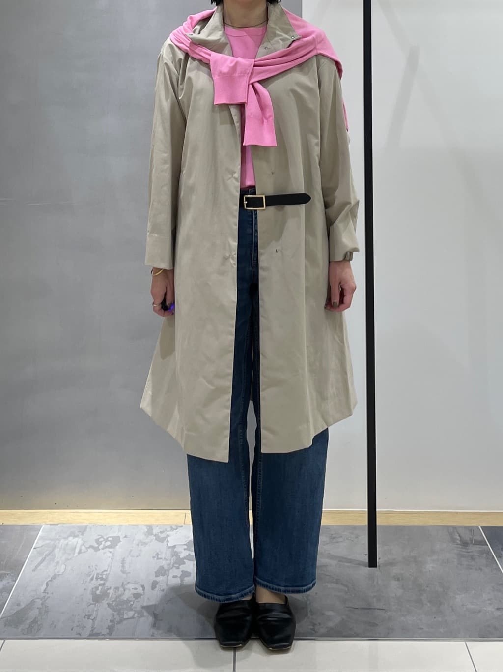 shihoさんの「INDIVI｜【洗える／アンサンブル可能】シンプルデザインニット」を使ったコーディネート