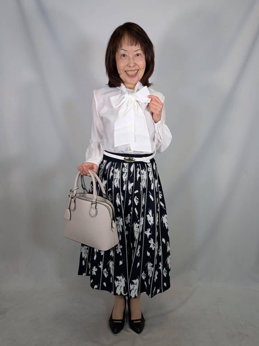 k.kazunoさんの「Reflect｜【通勤／ボウタイ取り外し可】ボウタイ付きバンドカラーブラウス」を使ったコーディネート