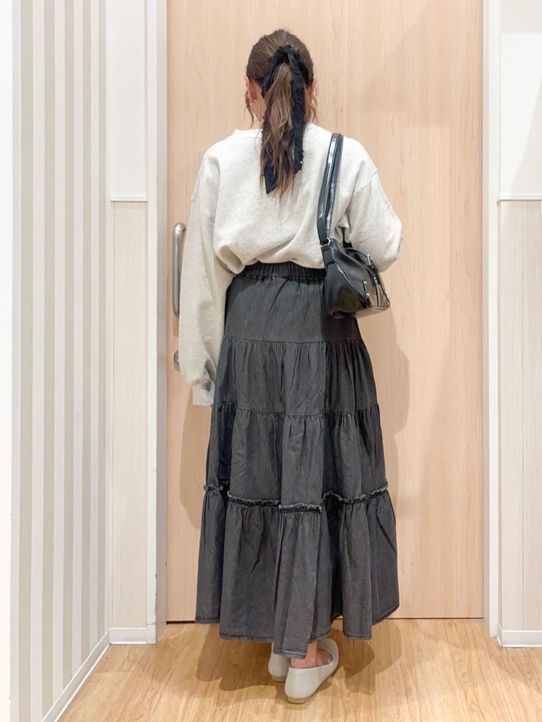 natsumiさんの「SHOO･LA･RUE｜【NEW/22.5㎝-24.5㎝】洗えてサラサラ ニットパンプス」を使ったコーディネート