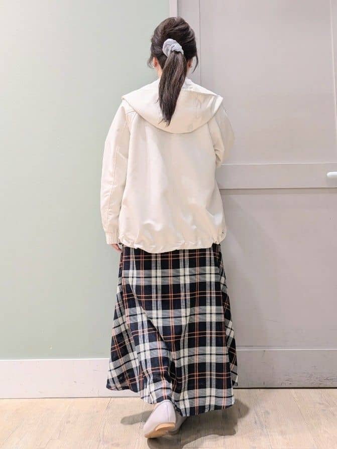 チグ♪さんの「grove｜【撥水】きれいめに着こなせるマウンテンパーカ」を使ったコーディネート