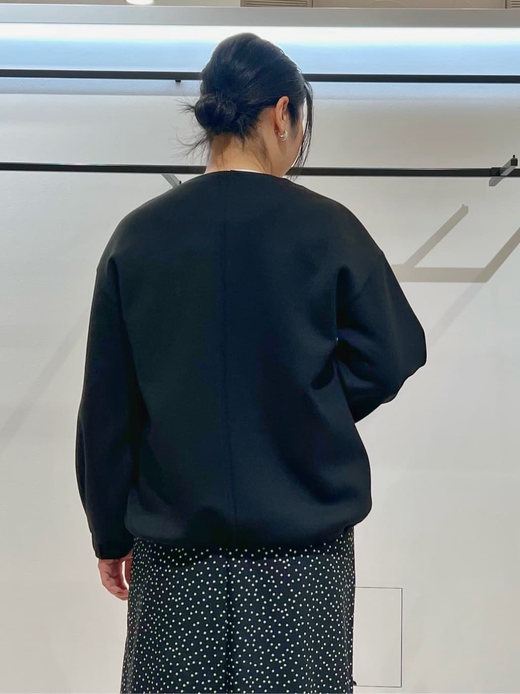 TOMOMIさんの「UNTITLED｜◆【春アウター/ゆったり】ダンボールジップブルゾン」を使ったコーディネート