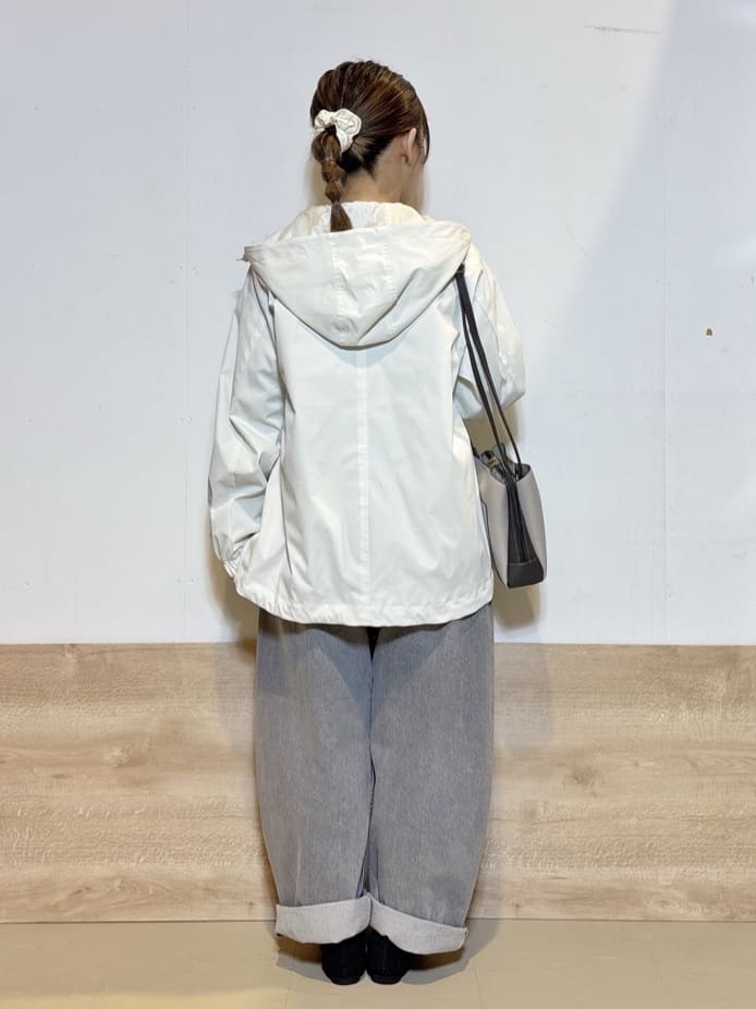 るねさんの「SHOO･LA･RUE｜【洗濯機可/S-LL】ゆるシルエット 甘すぎない　大人の花柄もちもちニット」を使ったコーディネート